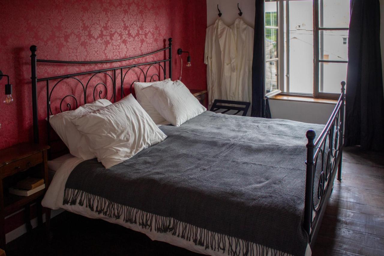 Le Voila Bed & Breakfast Melay  Exterior photo